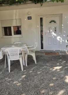 Petrovac House | Sobe i apartmani Marović