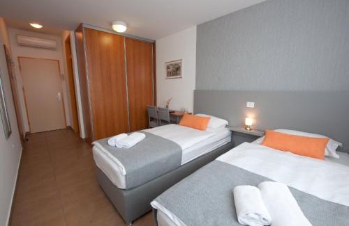 Sezana Hotel | Sobe Rooms Nataly