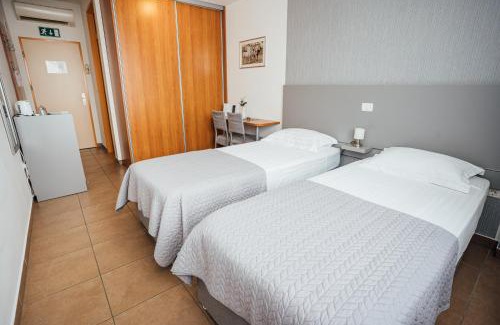Sezana Hotel | Sobe Rooms Nataly