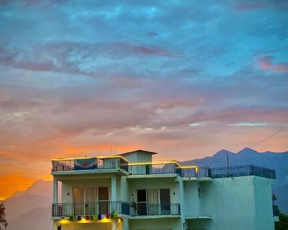 Gunehr Hostel | Social Monkey