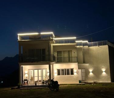 Gunehr Hostel | Social Monkey