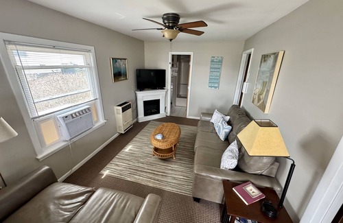 Sodus Point Cottage | Sodus Bay View Bungalow