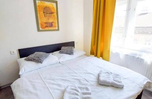 Prague 7 House | Sofa room G2 Prague 7