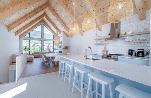 Beaupre Ski Chalet | SOFA VILLAS