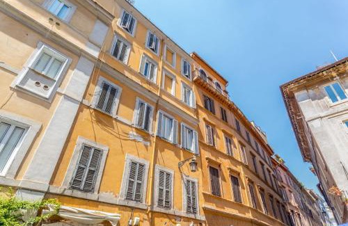 Rione II Trevi House | Sofia guest house