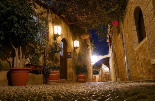 Rhodes Old Town House | Sofia Pension