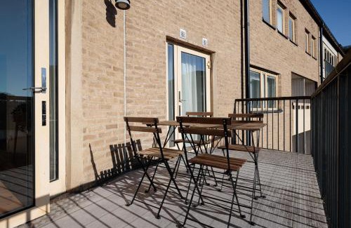 Katarina-Sofia Apartment | SoFo flat w big private balcony