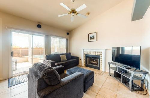 Casas Adobes House | Soft Winds Abode
