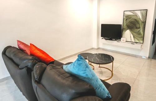 Batu Pahat House | Soga Homestay 6 Rooms 4 Baths New House