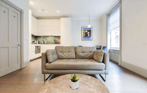 Soho Apartment | Soho Deluxe 1 Bedroom Apartment by Concept Apartments