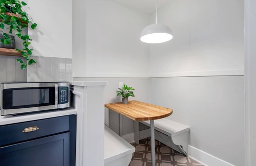 SoHo Apartment | SoHo Escape by Brightwild | Gorgeous Apt in SoHo