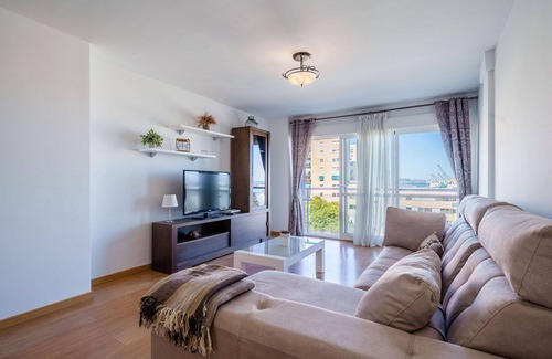 Plaza de Toros Vieja Apartment | Soho & Sea Views - Parking