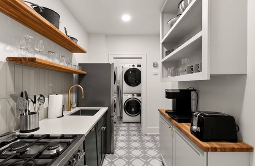 SoHo Apartment | SoHo Siesta | Stunning SoHo Apt w/Private Balcony