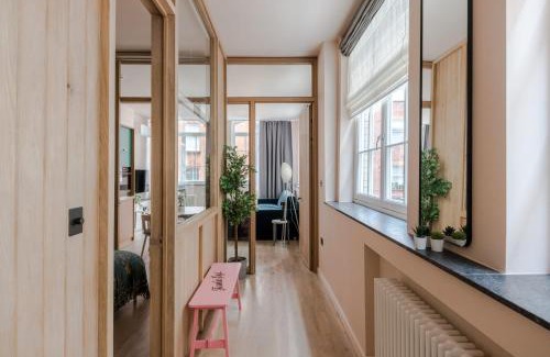 Soho Apartment | Soho Swank - by Frankie Says