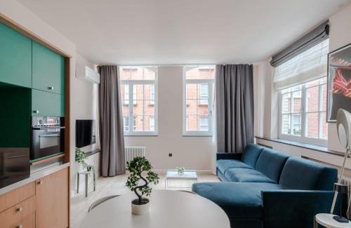 Soho Apartment | Soho Swank - by Frankie Says