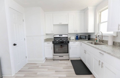 Willoughby Spit Apartment | Sojourn on the Bay 2 BR Private Beach Access