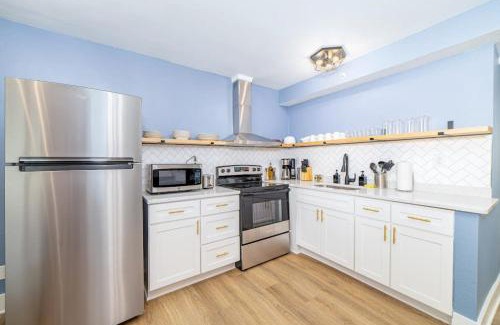 East Ocean View Apartment | Sojourn's Harborage Seal Suite Pet Friendly