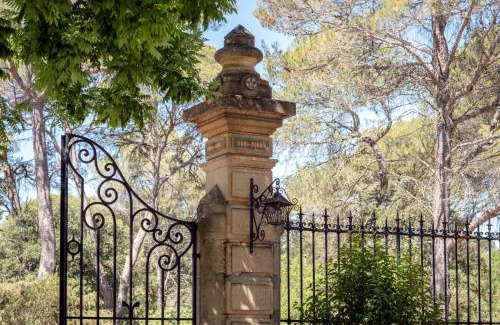 Remoulins Hotel | Soko Hotels-Pont du Gard