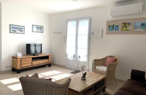 Le Bois-Plage-en-Re House | SOLÈSE Maison avec spa à 500m de la plage