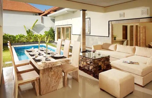Petitenget Villa | Sol Bella