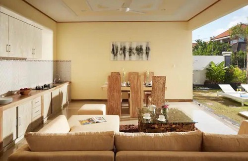 Petitenget Villa | Sol Bella