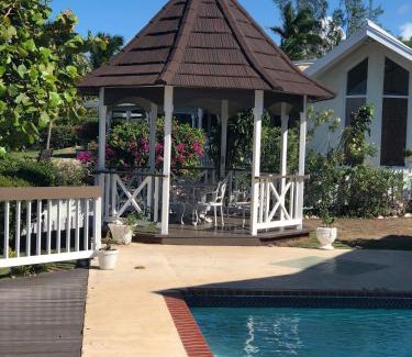 Silver Sands Villa | Sol Mar Villa