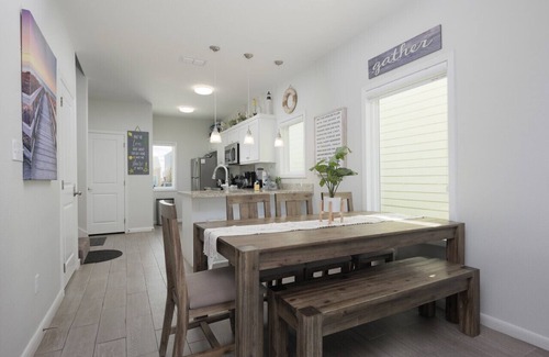 Port Isabel House | SOL-MATE | 3BR Kid & Pet-Friendly Waterfront Home