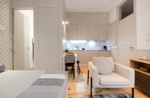 Centro / Baixa Apartment | Sol Modern Studio @ Batalha Metro