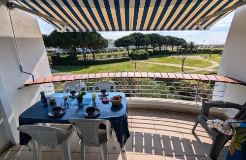 Le Grau-Du-Roi Apartment | Sol-y-Days Grand Large, front de mer vue panoramique jardins et mer