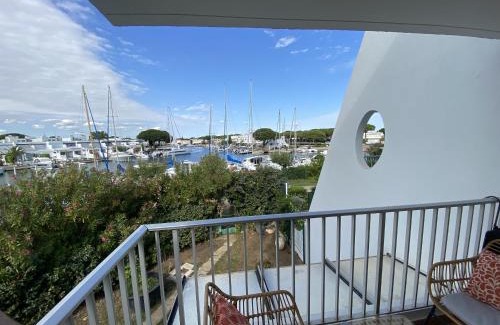 Le Grau-Du-Roi Apartment | Sol-y-Days Santa Maria vue sur les marinas