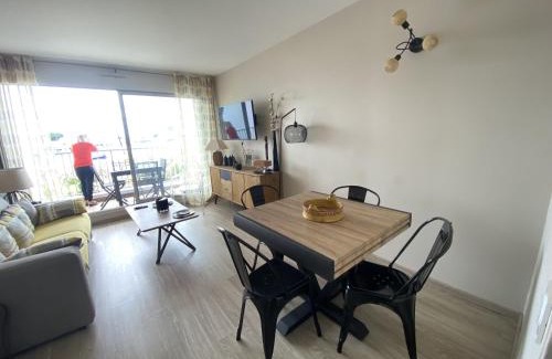 Le Grau-Du-Roi Apartment | Sol-y-Days Santa Maria vue sur les marinas