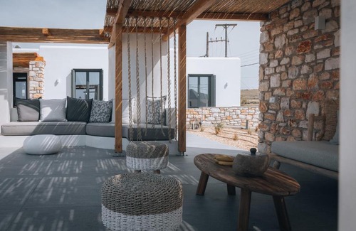 Naousa Villa | SolActaMare