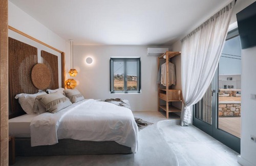 Naousa Villa | SolActaMare