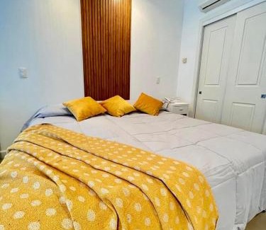 Solanas Apartment | Solanas, Green Park