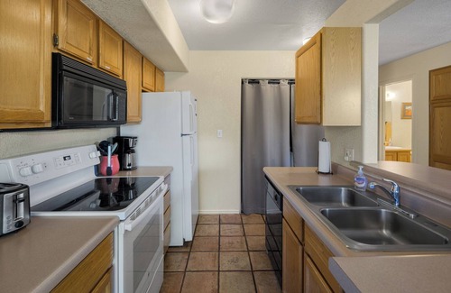 Moab South Valley House | Solano Vallejo Home Near Ntl Parks & Golf Course