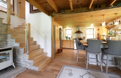 Spring Mills Cabin | Solar Cabin: A Modern, Off-grid Retreat on 100 Acres