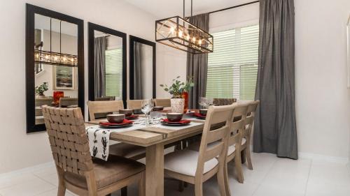 Florida Central Atlantic Coast House | Solara Resort Vacation Home 5BR