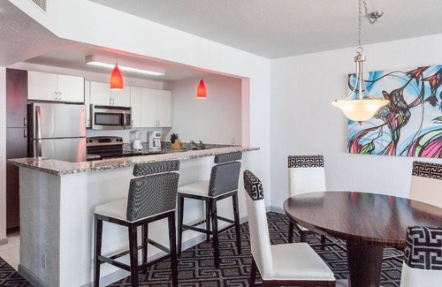 Surfside Hotel | Solara Surfside