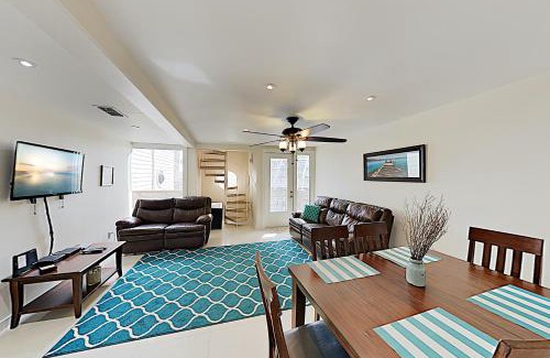 South Padre Island Apartment | Solare Garden Villa 877