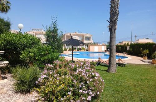 Orihuela Costa Apartment | Solarium, pool & views in Playa Flamenca
