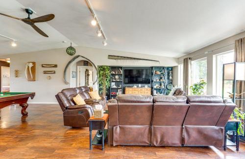 Soldotna House | Soldotna Home with Yard, Walk to Kenai River!