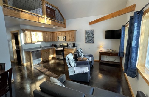 Soldotna Cottage | Soldotna Kenai Moose Lane Cottages # 3 Central to Kenai and Soldotna.