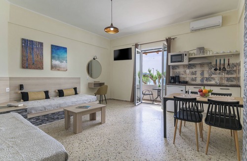 Koutsouras Apartment | SOLE e MARE #A1nBeachfront Apartment – Just 10 Meters from the Sea!