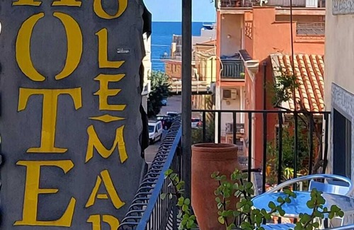 Villagonia Apartment | Sole Mare Giardini Naxos Double Room 'With Internal Balcony' with Balcony, Wi-Fi and Air Conditioning