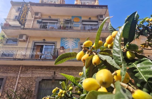 Villagonia Apartment | Sole Mare Giardini Naxos Double Room 'With Internal Balcony' with Balcony, Wi-Fi and Air Conditioning