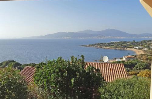 Porticcio Apartment | Soleil Topaze - 68 m2 - Terrasse - Jardinet - Transats - Vue mer panoramique sur toute la baie