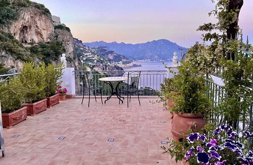 Conca dei Marini Apartment | SOLELUNA apartment with terrace with amazingr sea views.