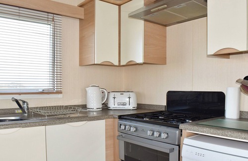 Cowes Cottage | Solent Village 13-UK44072