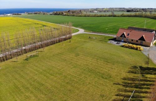Gudhjem Apartment | Solhjem Bornholm - sea view - big garden