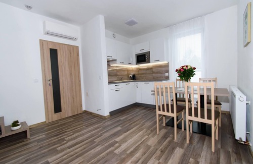 Nove Mesto Hotel | Solid Gold